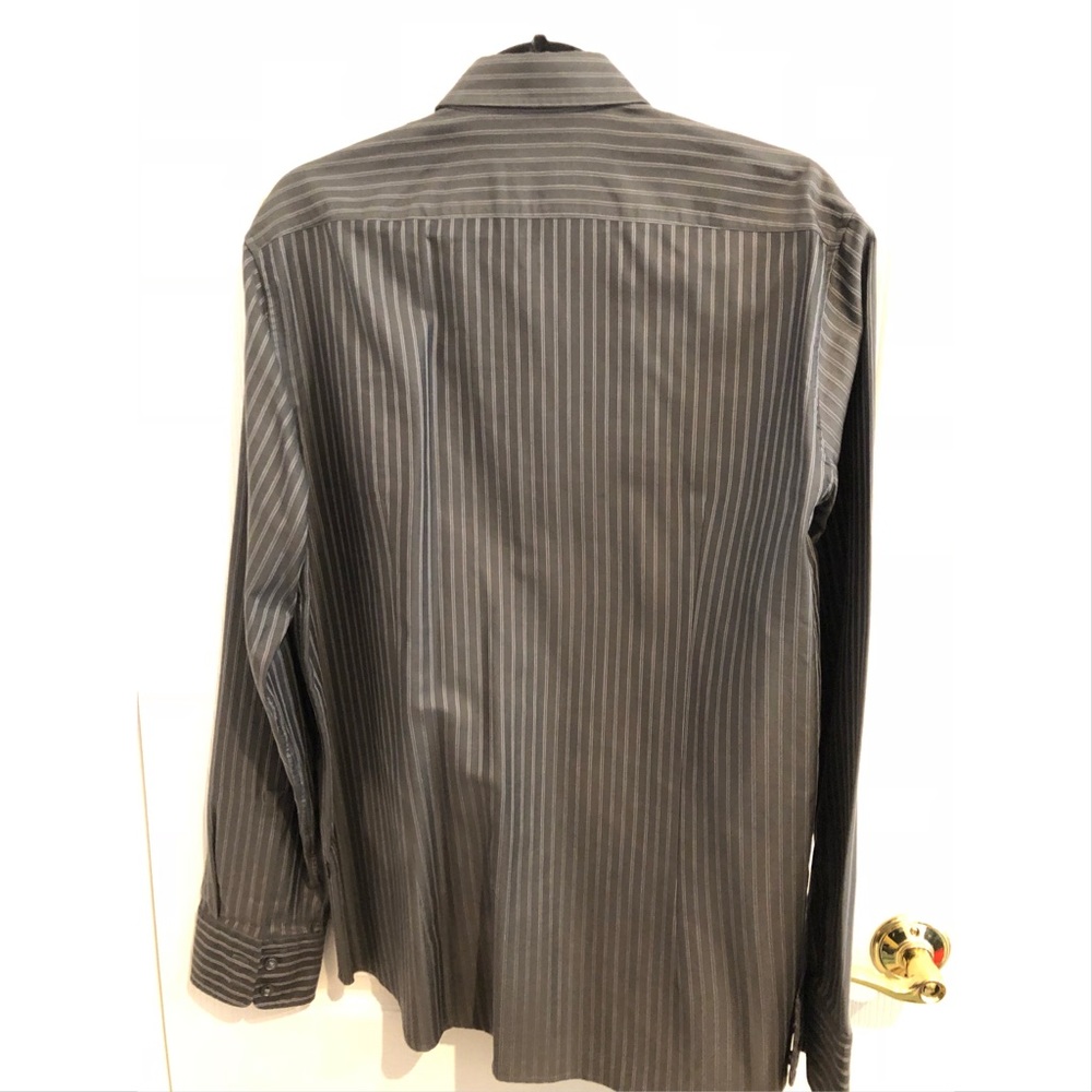 Hugo Boss business button down shirt tuck out L - Picture 2 of 7
